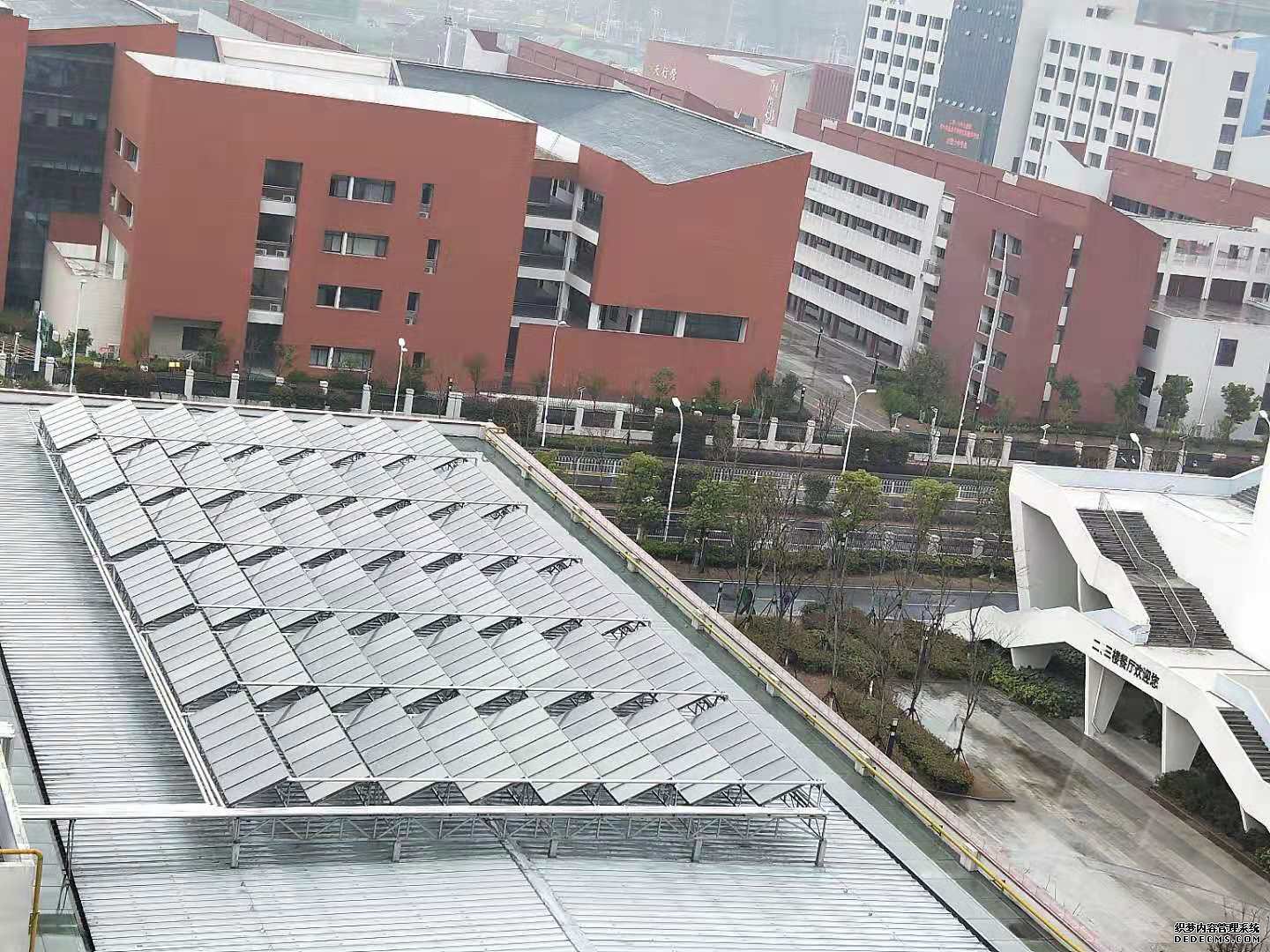 學(xué)校熱水工程|南京頂熱